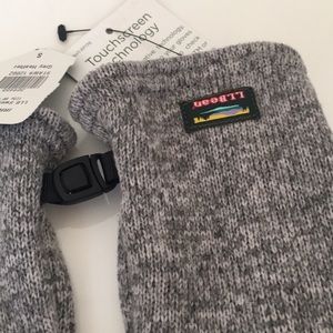 L.L. Bean Accessories - Women’s LL Bean sweater fleece gloves L.L. Bean Accessories - Women’s LL Bean sweater fleece gloves